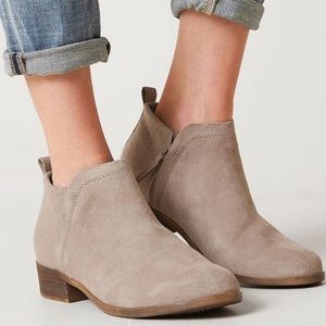 Toms Suede Deia Booties